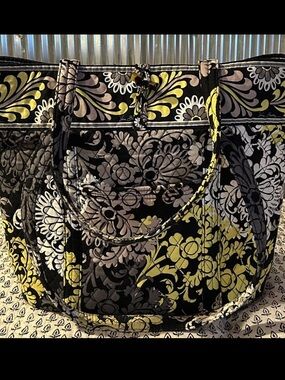 Vera Bradley Baroque Quilted Tote Bag Purse Multiple Pockets 15” x 14” x 6”